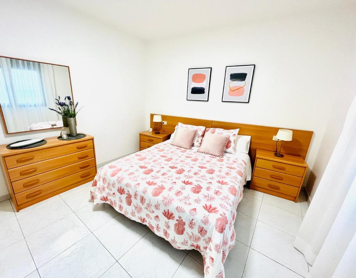 Apartamentos Faro Da Rocha O Grove Buitenkant foto