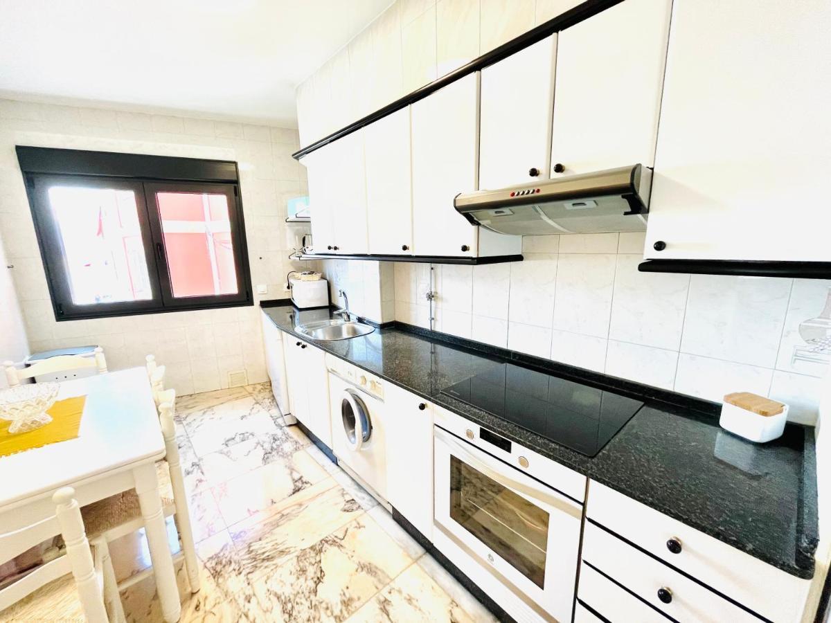 Apartamentos Faro Da Rocha O Grove Buitenkant foto