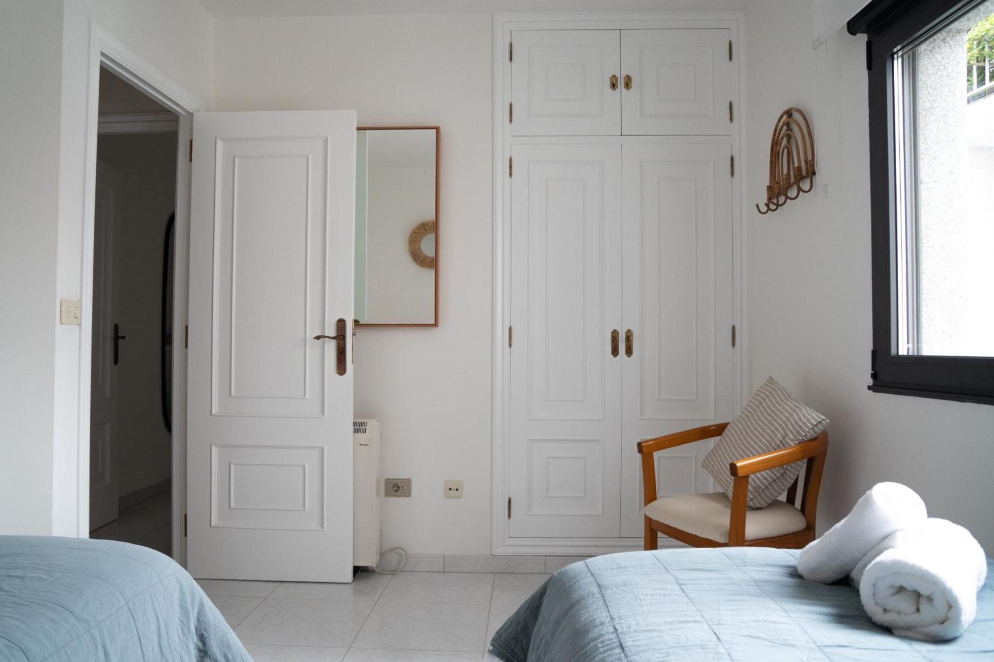Apartamentos Faro Da Rocha O Grove Buitenkant foto